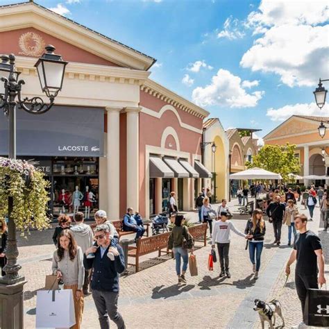 castel romano outlet stores.